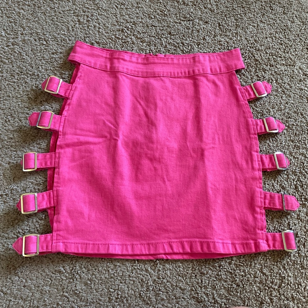 SHEIN open buckle side skirt